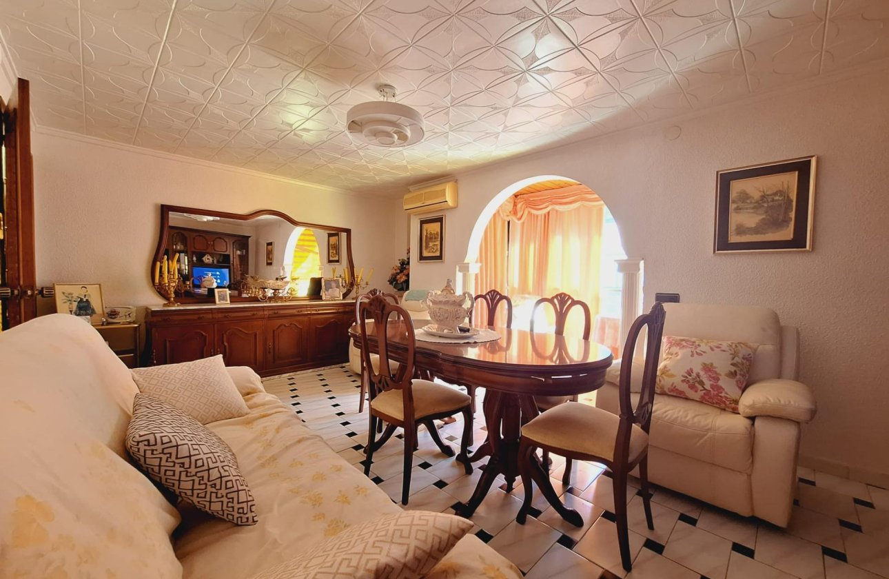Herverkoop - Appartement -
Torrevieja - Acequion