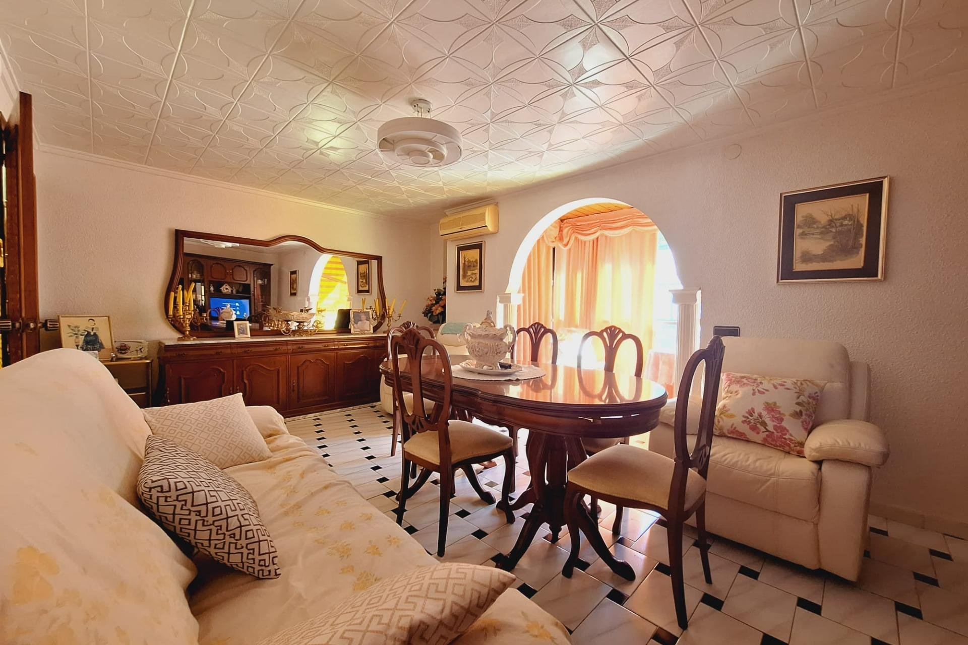 Herverkoop - Appartement -
Torrevieja - Acequion