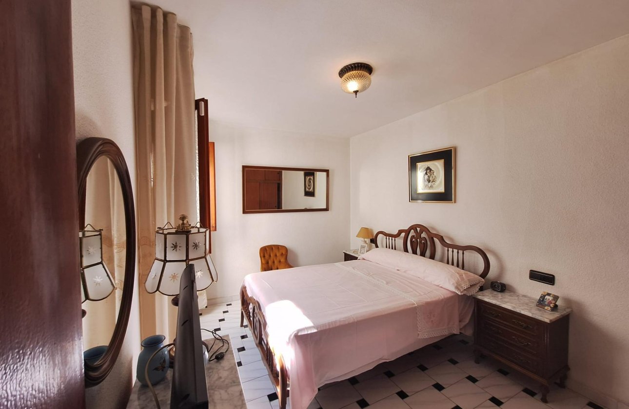 Herverkoop - Appartement -
Torrevieja - Acequion