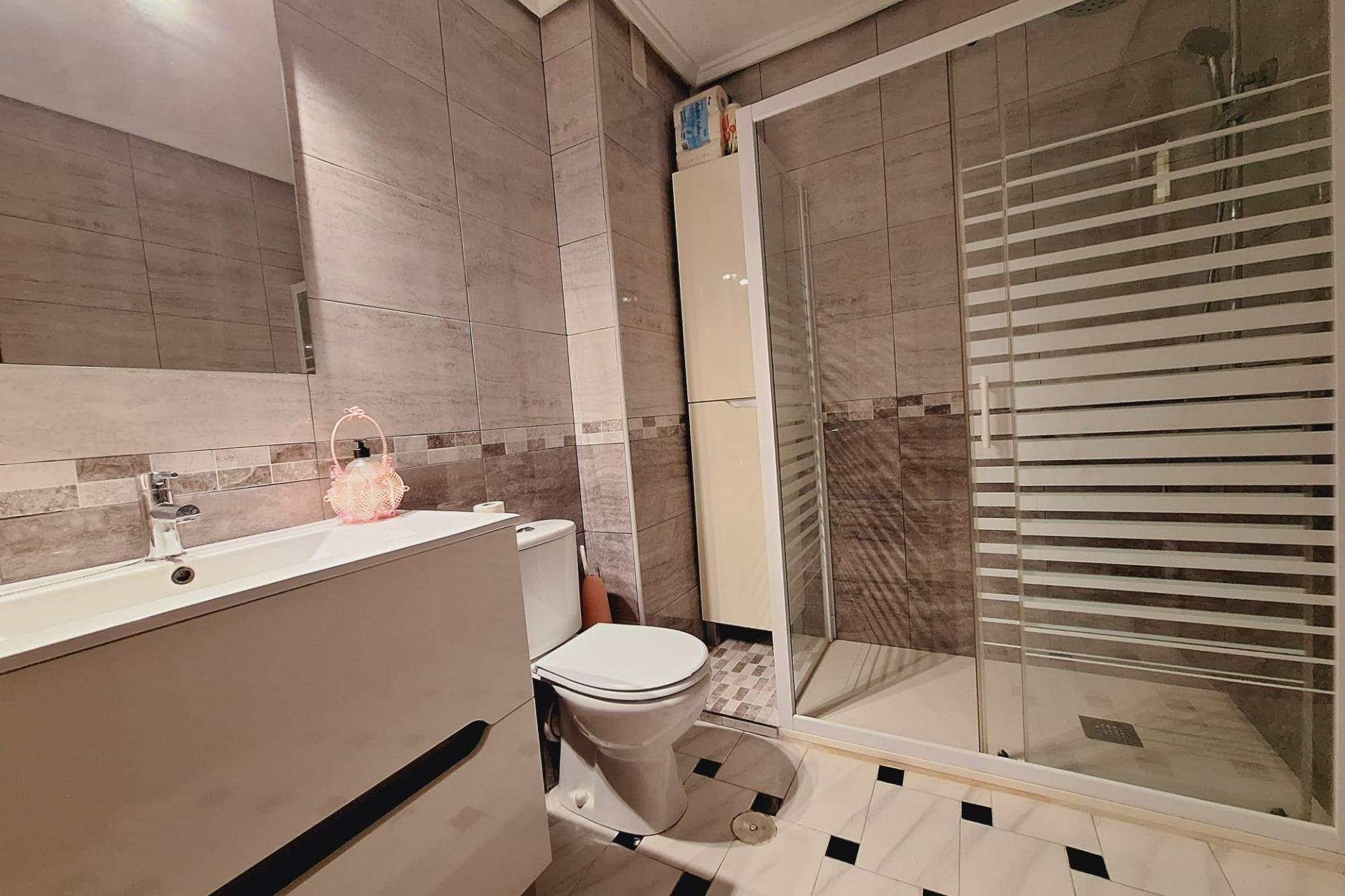 Herverkoop - Appartement -
Torrevieja - Acequion