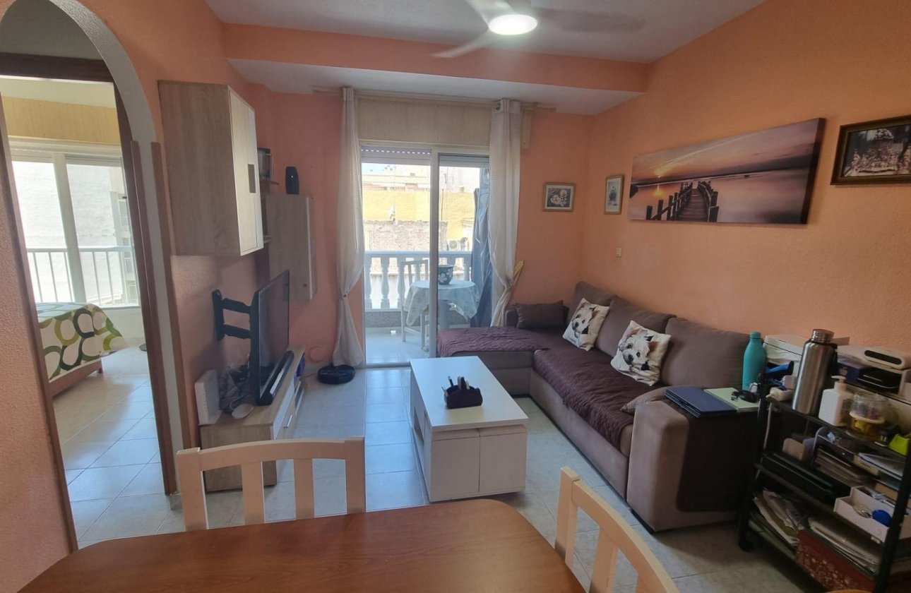 Herverkoop - Appartement -
Torrevieja - Acequion