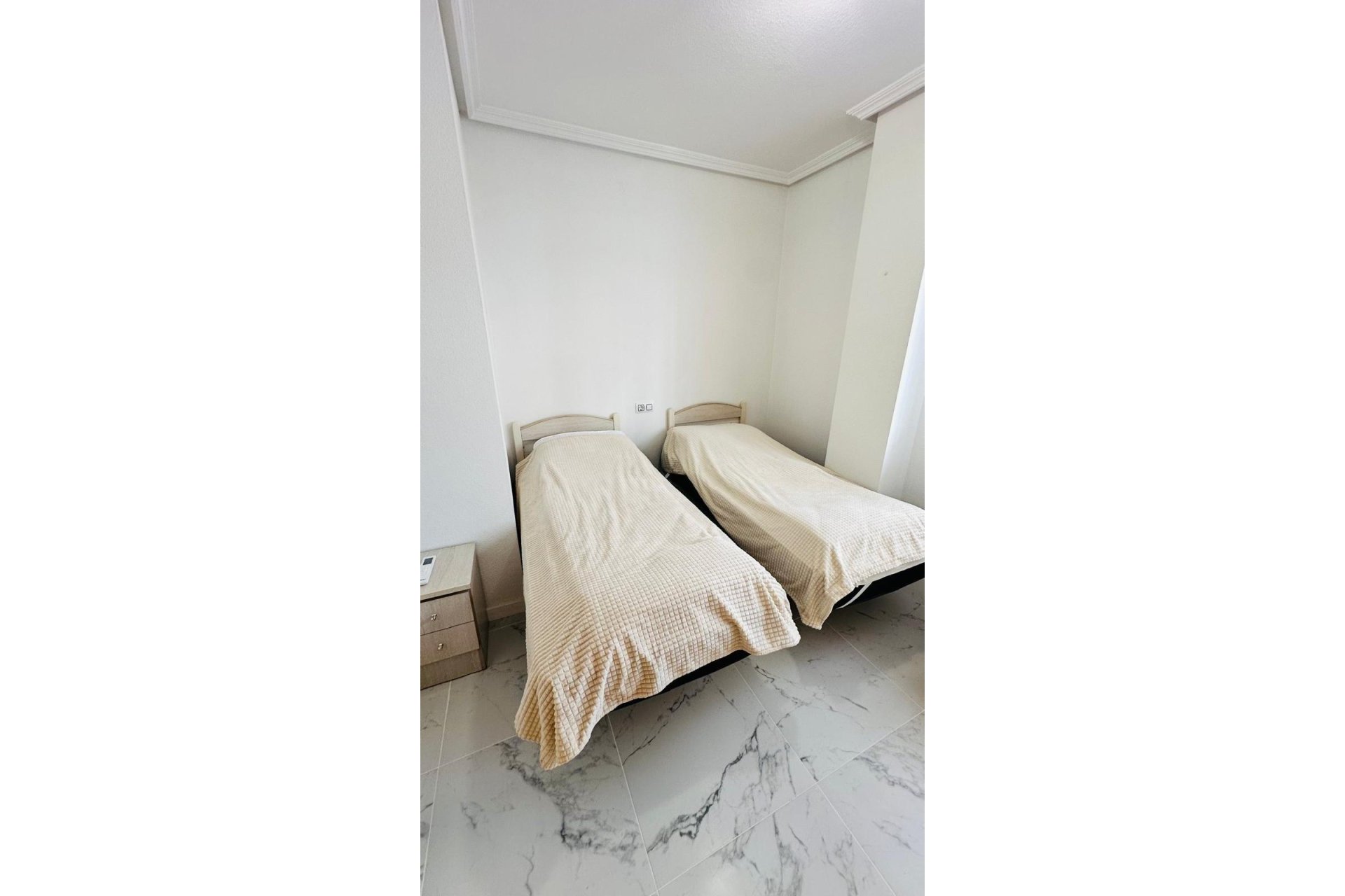 Herverkoop - Appartement -
Torrevieja - Acequion
