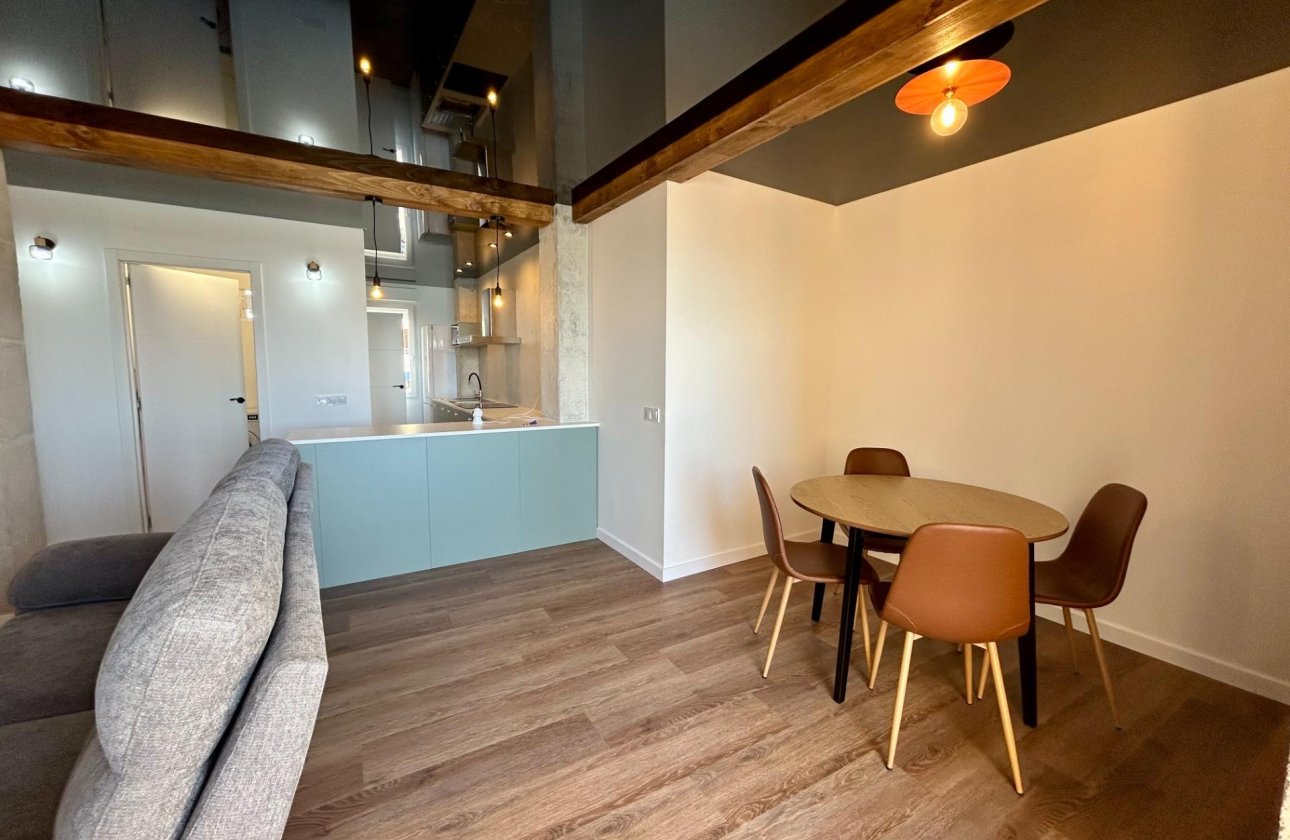 Herverkoop - Appartement -
Torrevieja - Acequion
