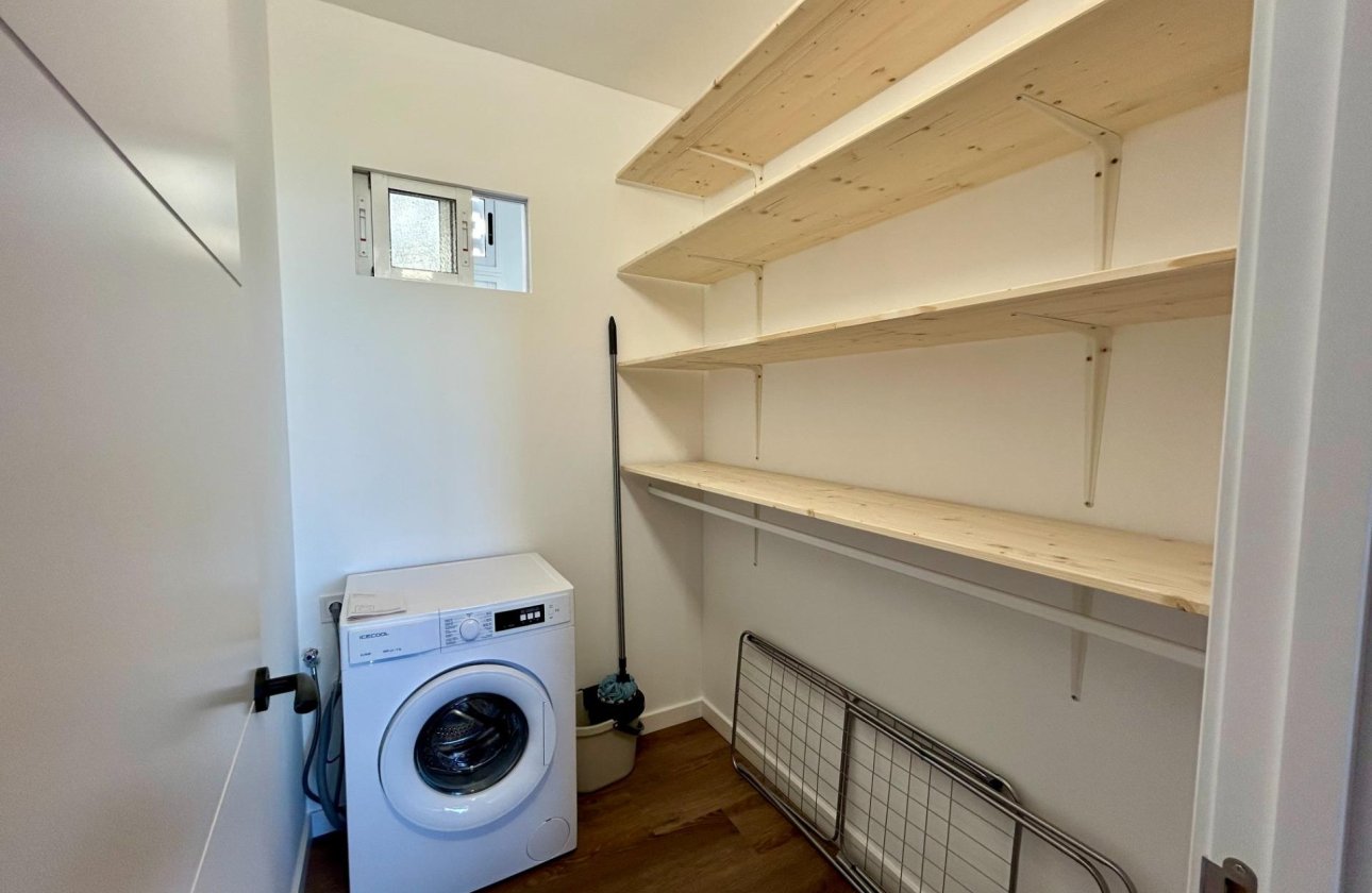 Herverkoop - Appartement -
Torrevieja - Acequion