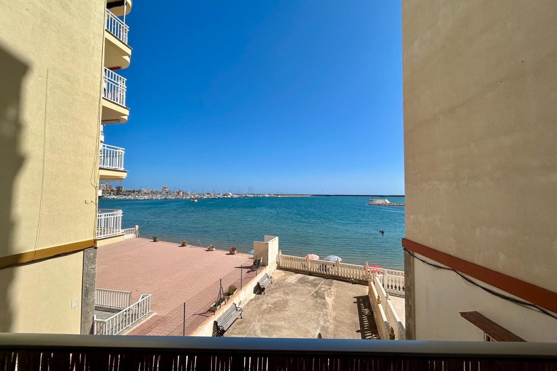 Herverkoop - Appartement -
Torrevieja - Acequion