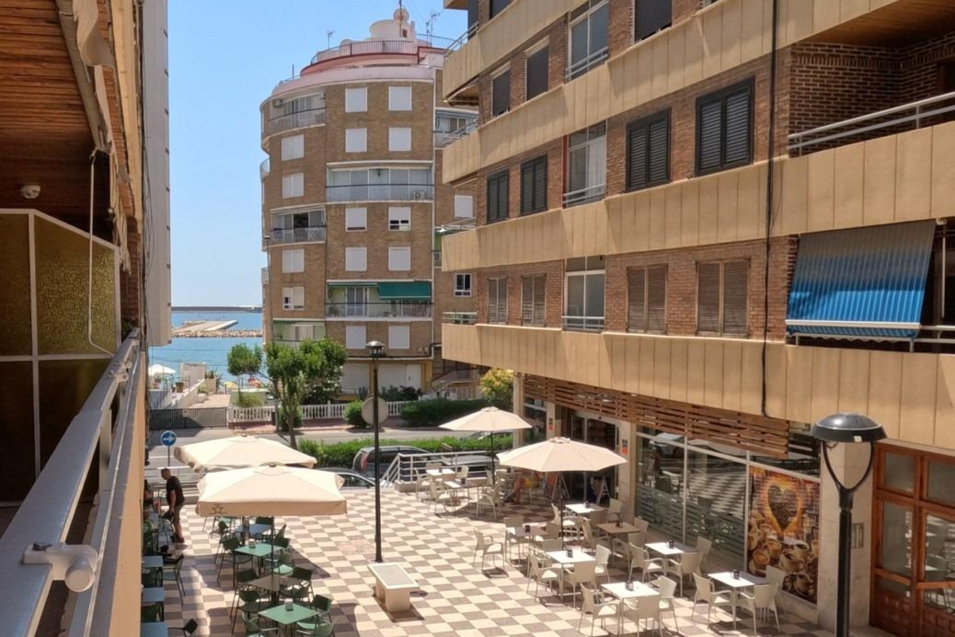 Herverkoop - Appartement -
Torrevieja - Acequion