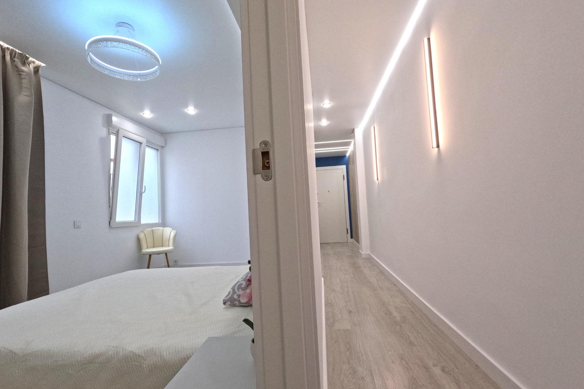 Herverkoop - Appartement -
Torrevieja - Acequion