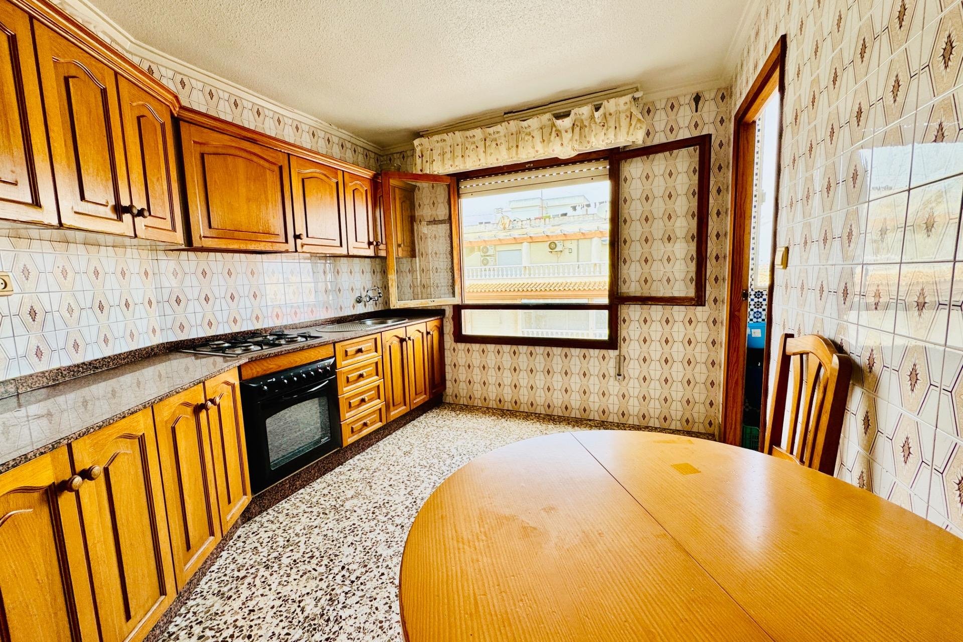 Herverkoop - Appartement -
Torrevieja - Acequion