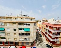 Herverkoop - Appartement -
Torrevieja - Acequion