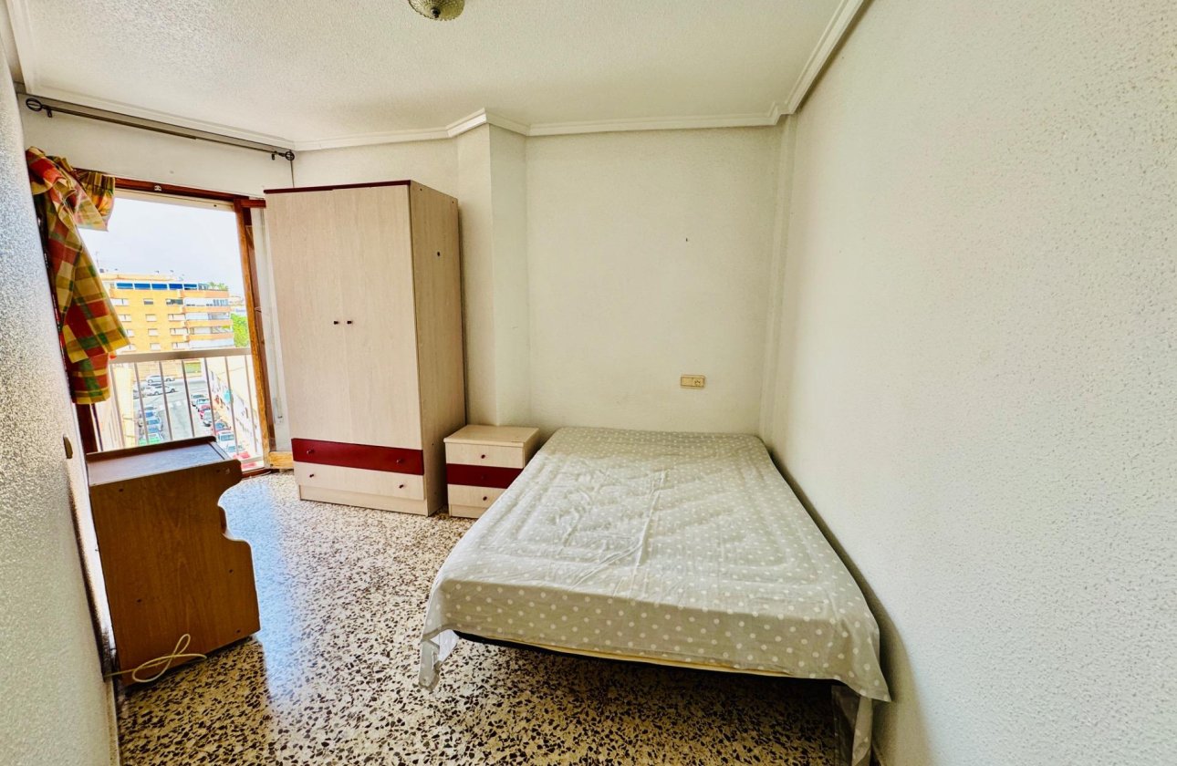 Herverkoop - Appartement -
Torrevieja - Acequion