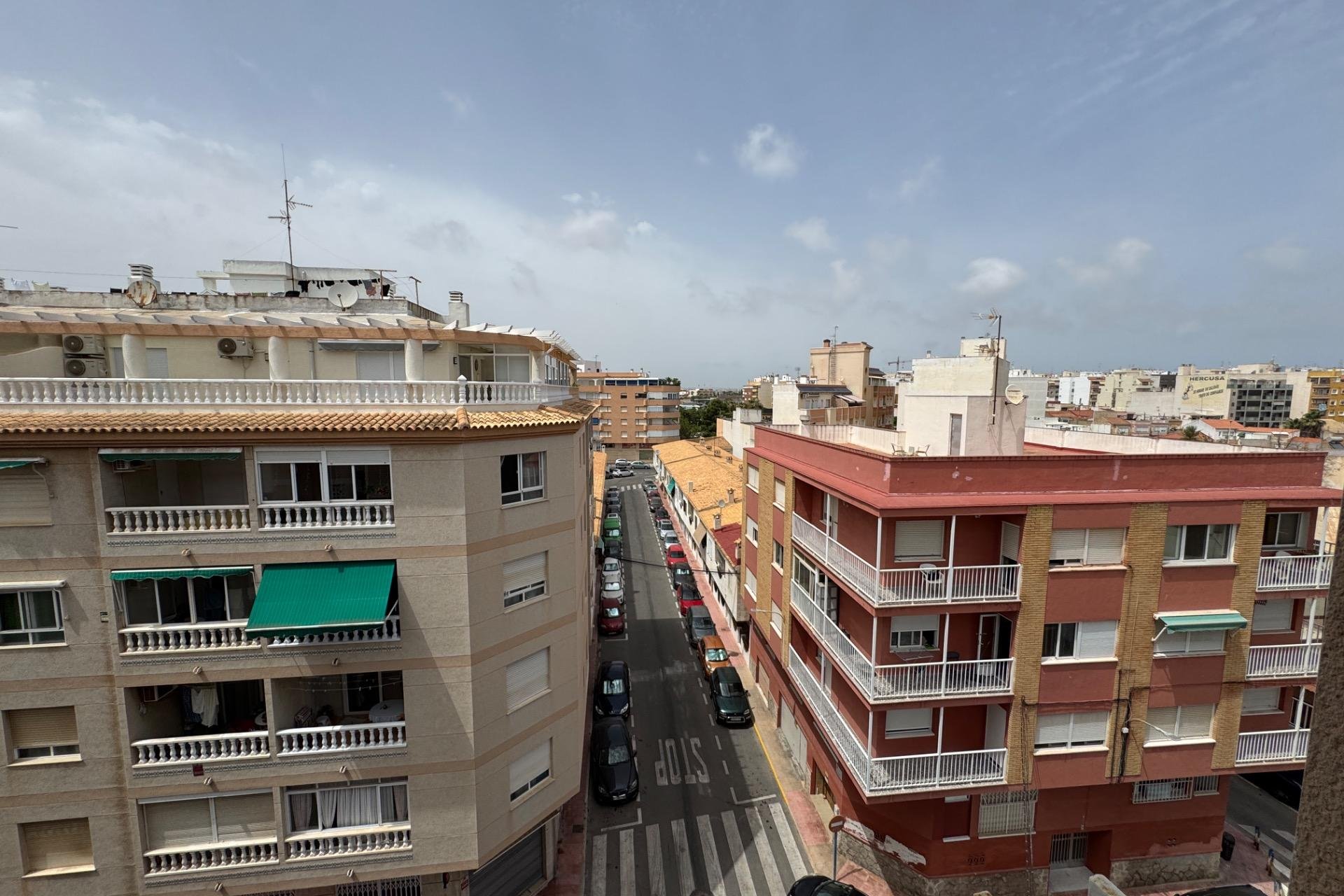 Herverkoop - Appartement -
Torrevieja - Acequion