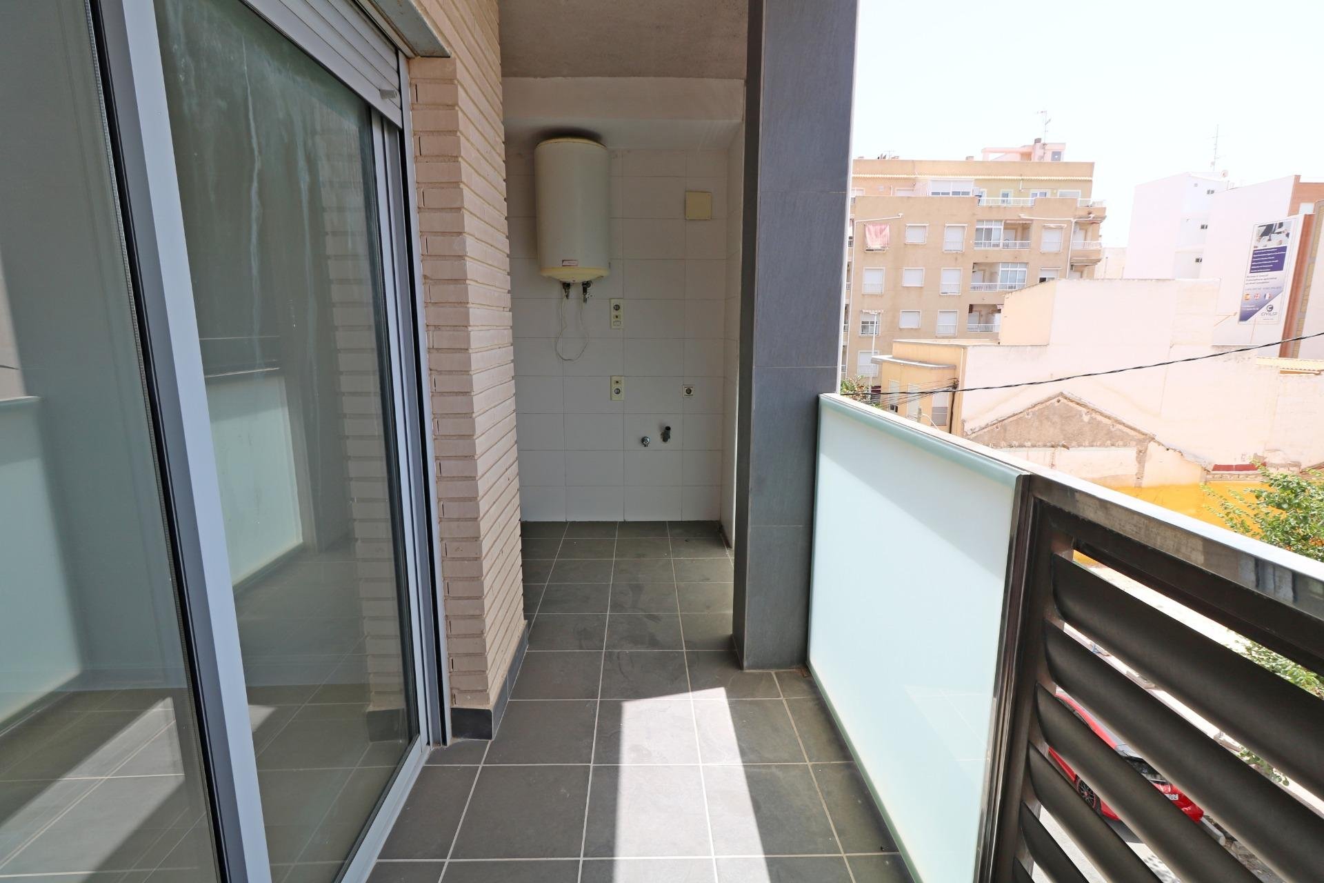 Herverkoop - Appartement -
Torrevieja - Acequion