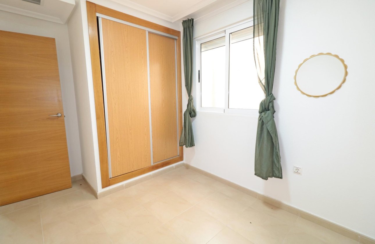 Herverkoop - Appartement -
Torrevieja - Acequion