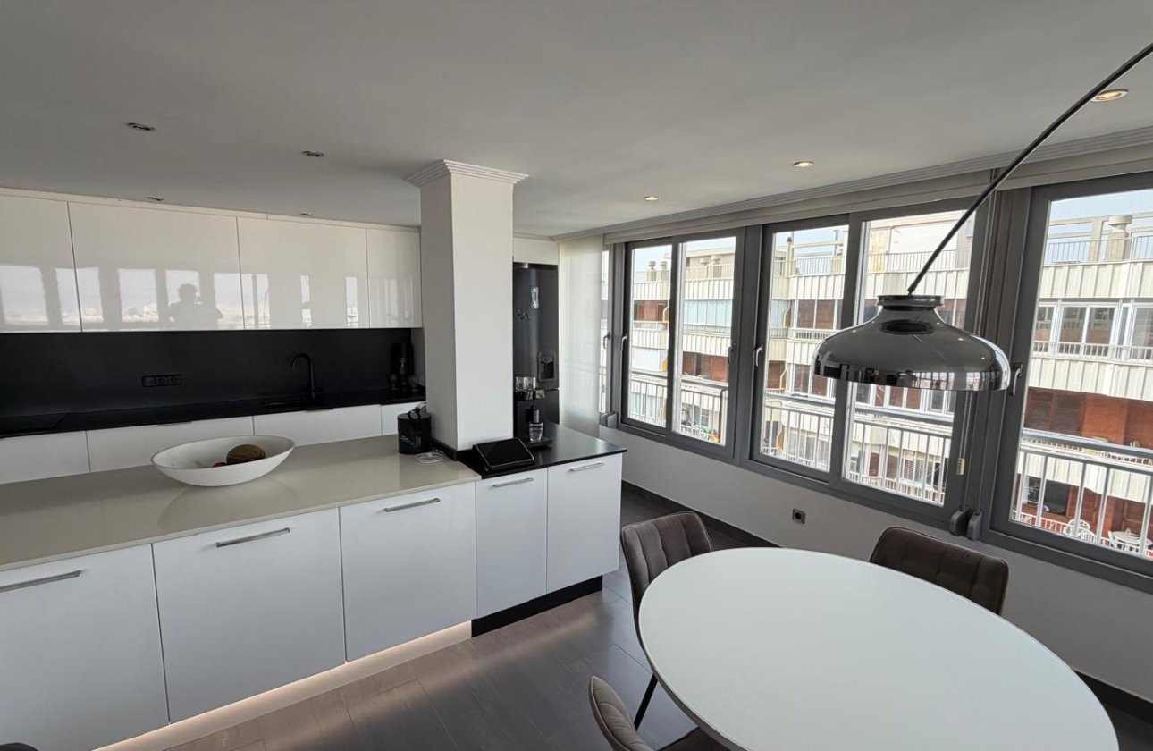 Herverkoop - Appartement -
Torrevieja - Acequion