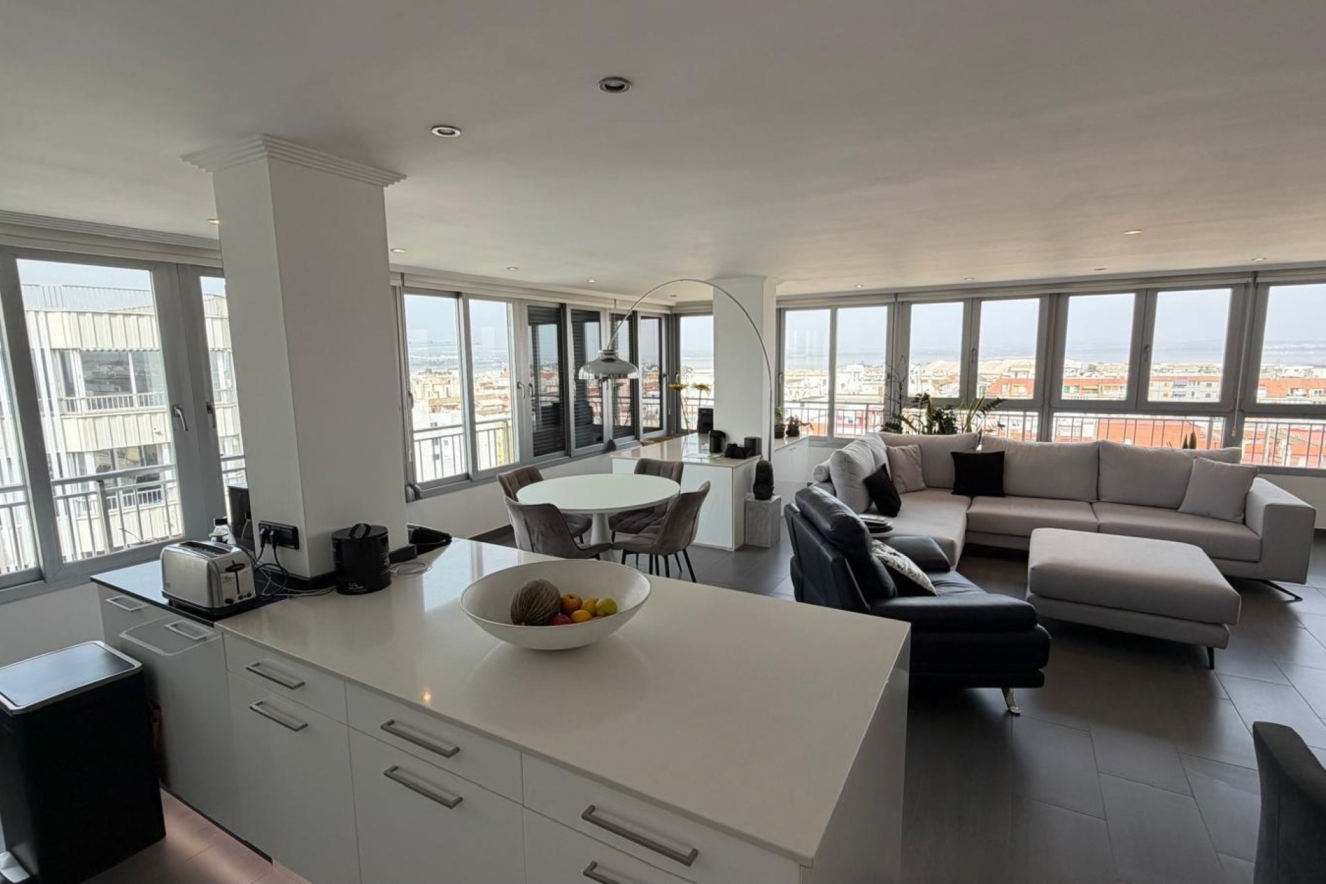 Herverkoop - Appartement -
Torrevieja - Acequion
