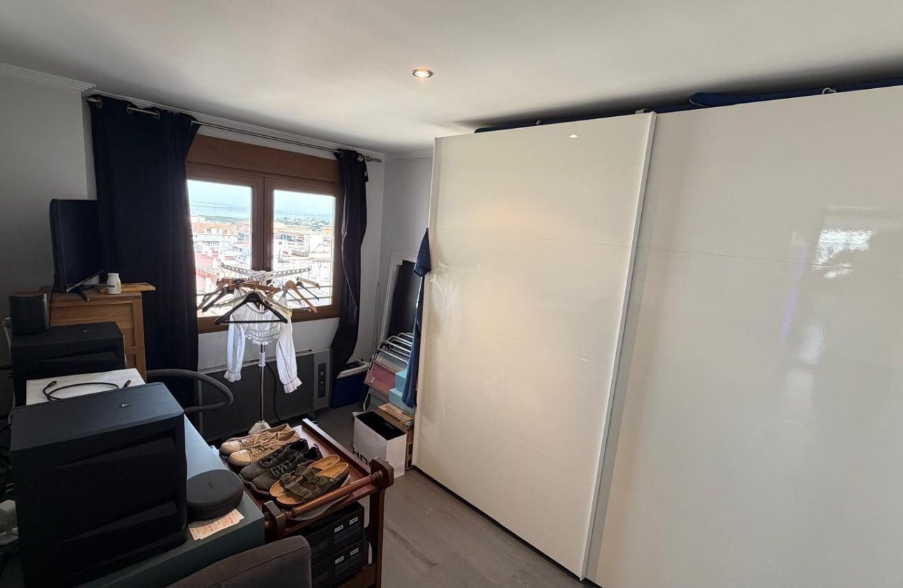 Herverkoop - Appartement -
Torrevieja - Acequion