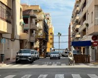 Herverkoop - Appartement -
Torrevieja - Acequion