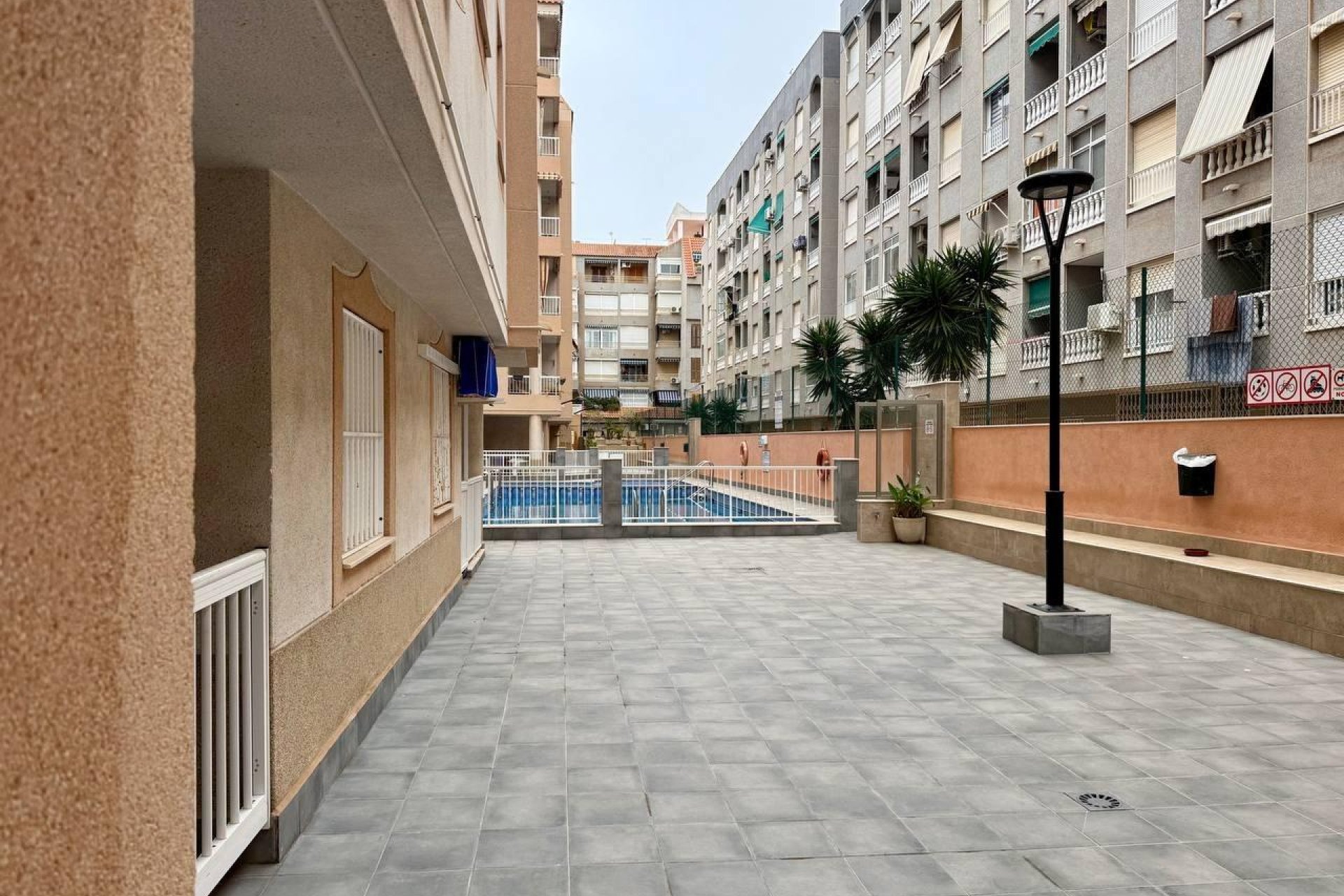 Herverkoop - Appartement -
Torrevieja - Acequion