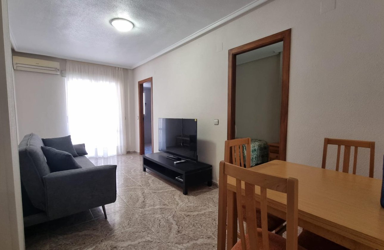 Herverkoop - Appartement -
Torrevieja - Acequion