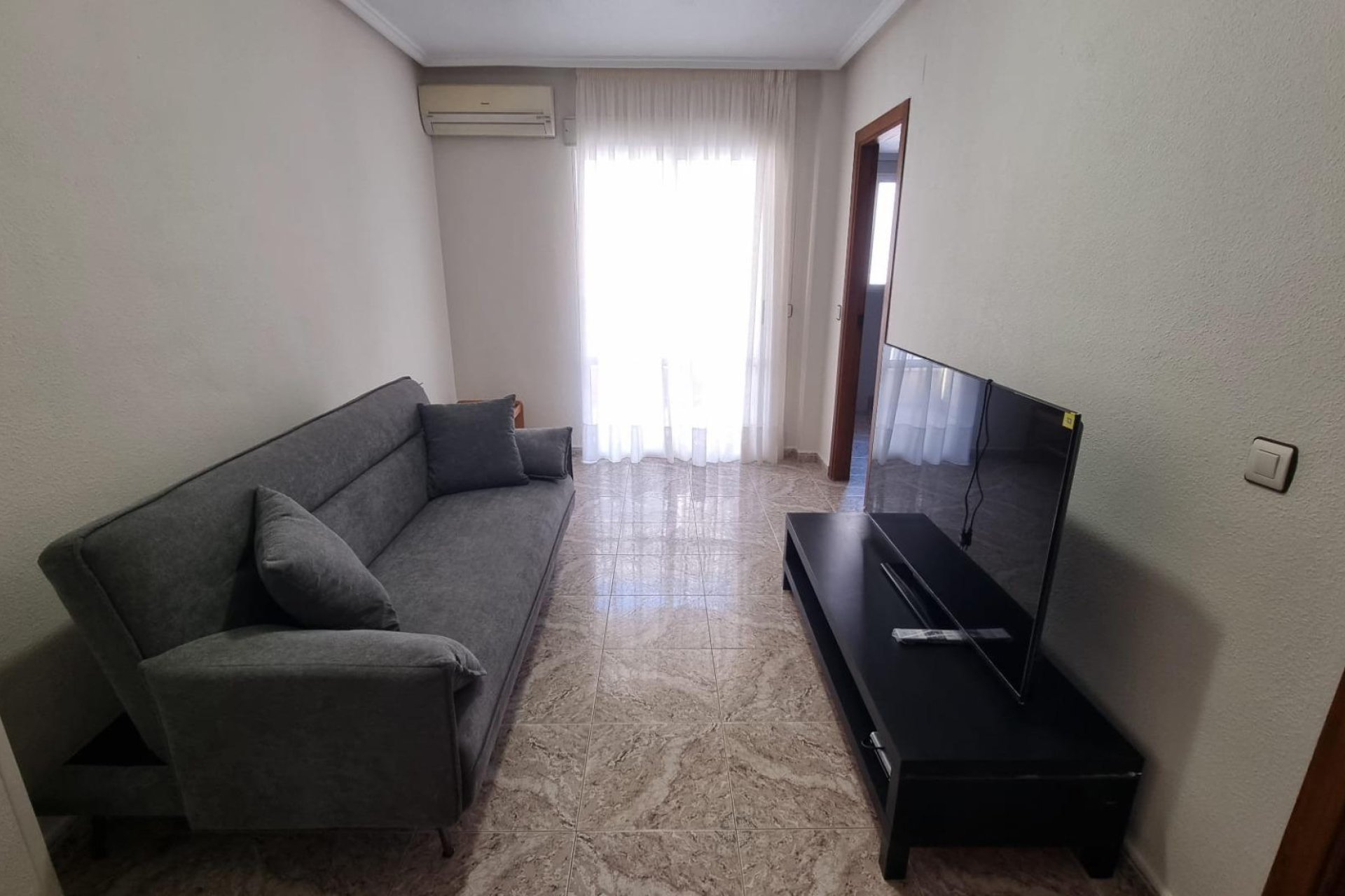 Herverkoop - Appartement -
Torrevieja - Acequion