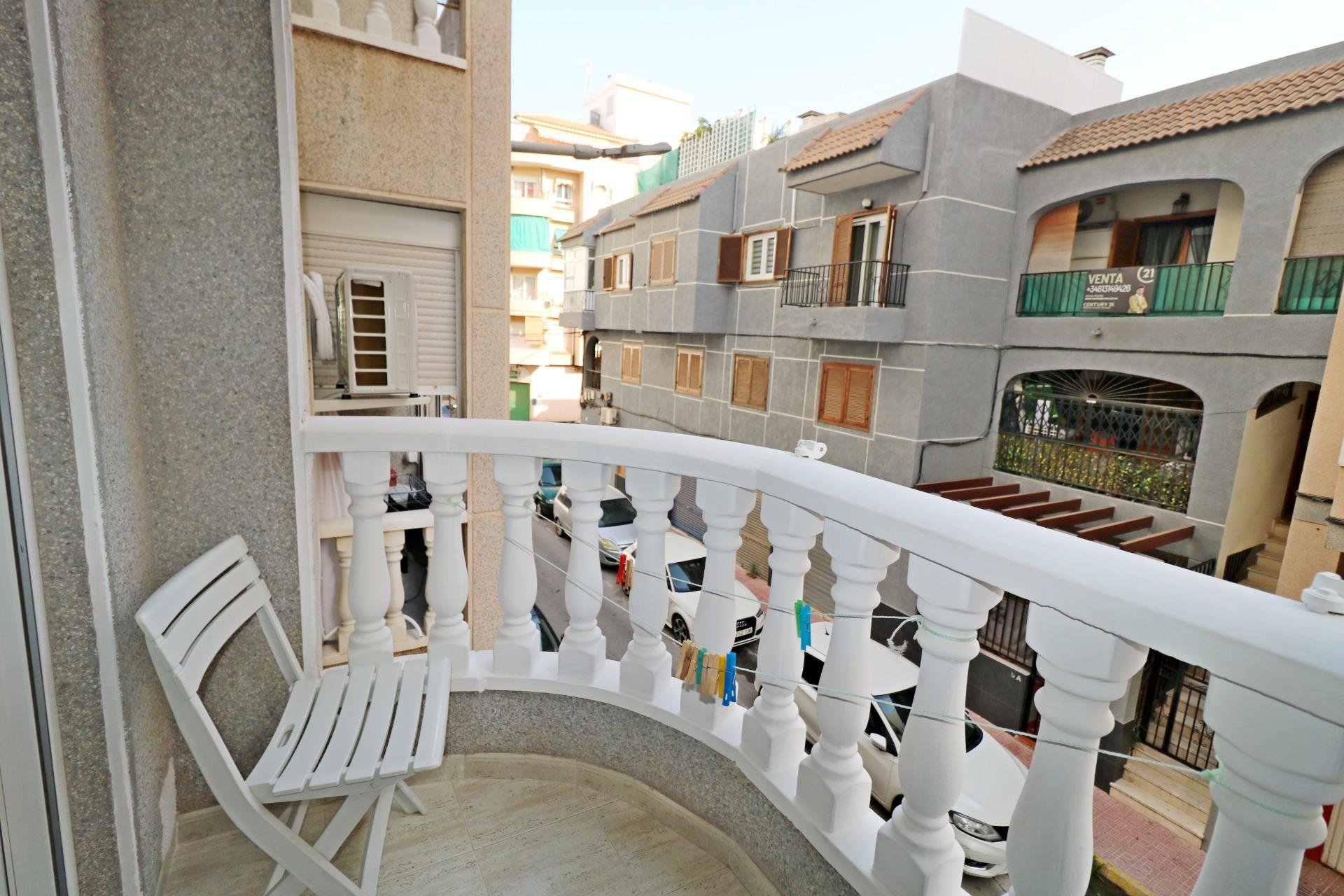 Herverkoop - Appartement -
Torrevieja - Acequion