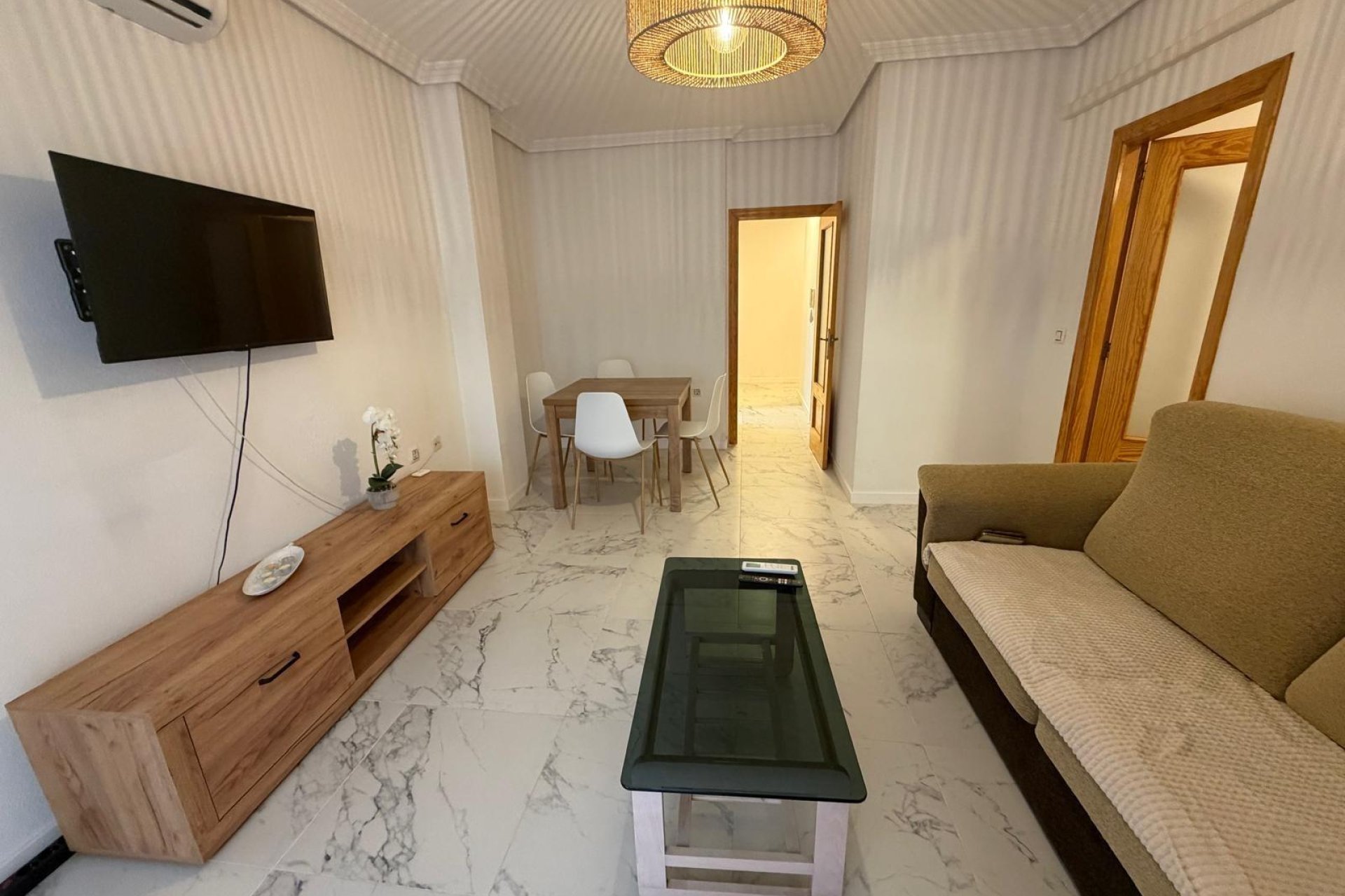 Herverkoop - Appartement -
Torrevieja - Acequion