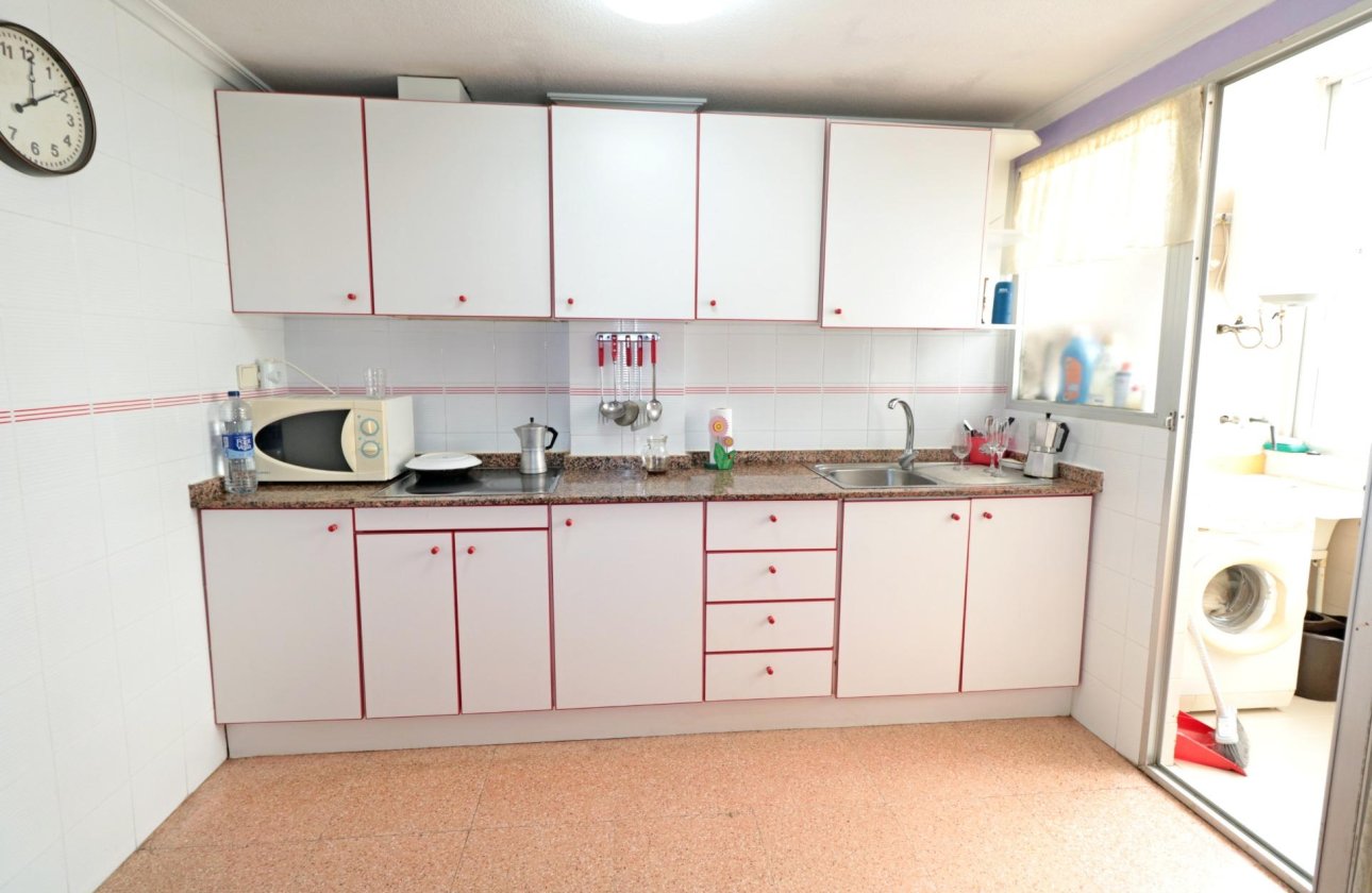 Herverkoop - Appartement -
Torrevieja - Acequion
