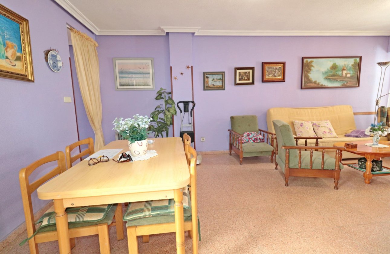 Herverkoop - Appartement -
Torrevieja - Acequion