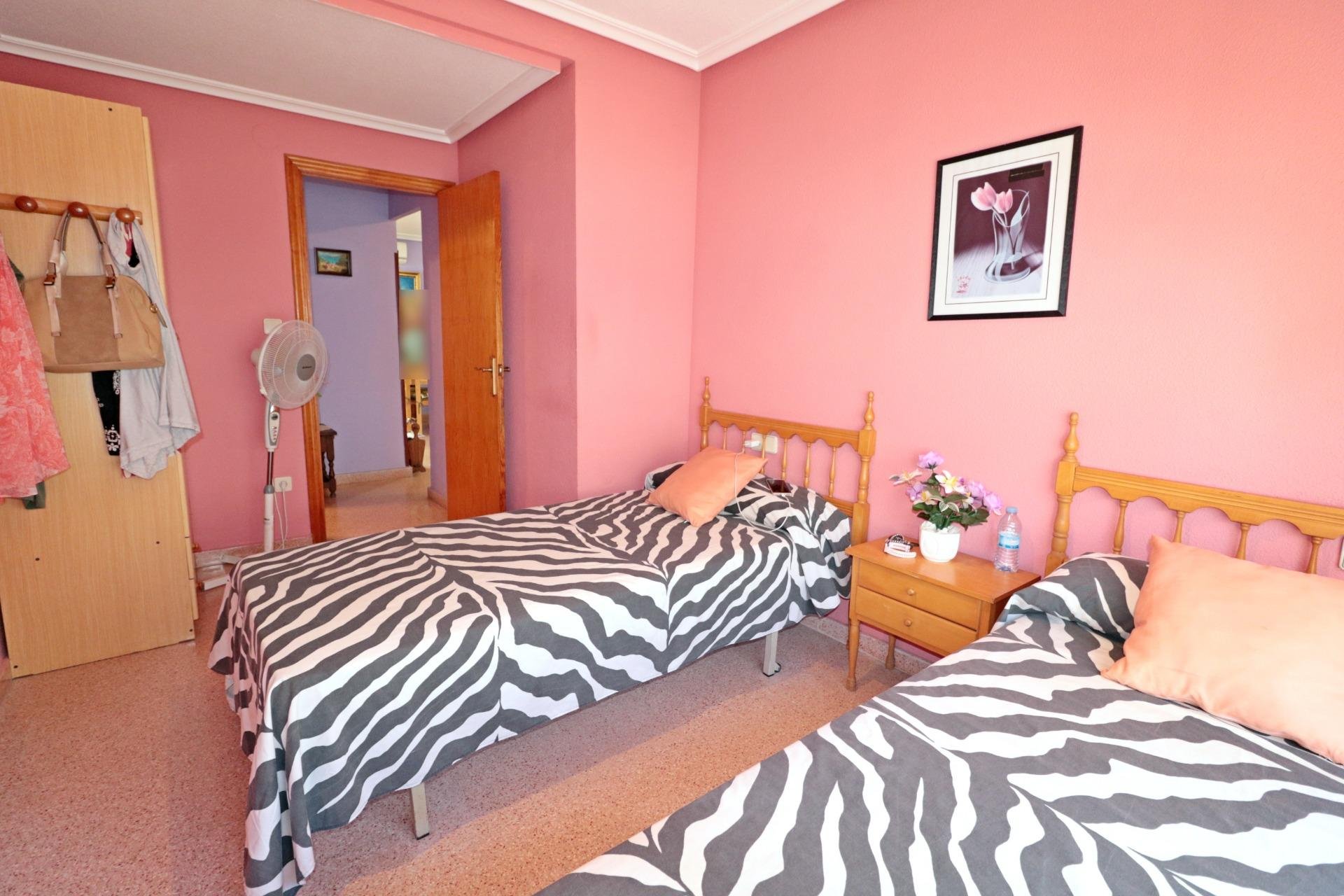 Herverkoop - Appartement -
Torrevieja - Acequion
