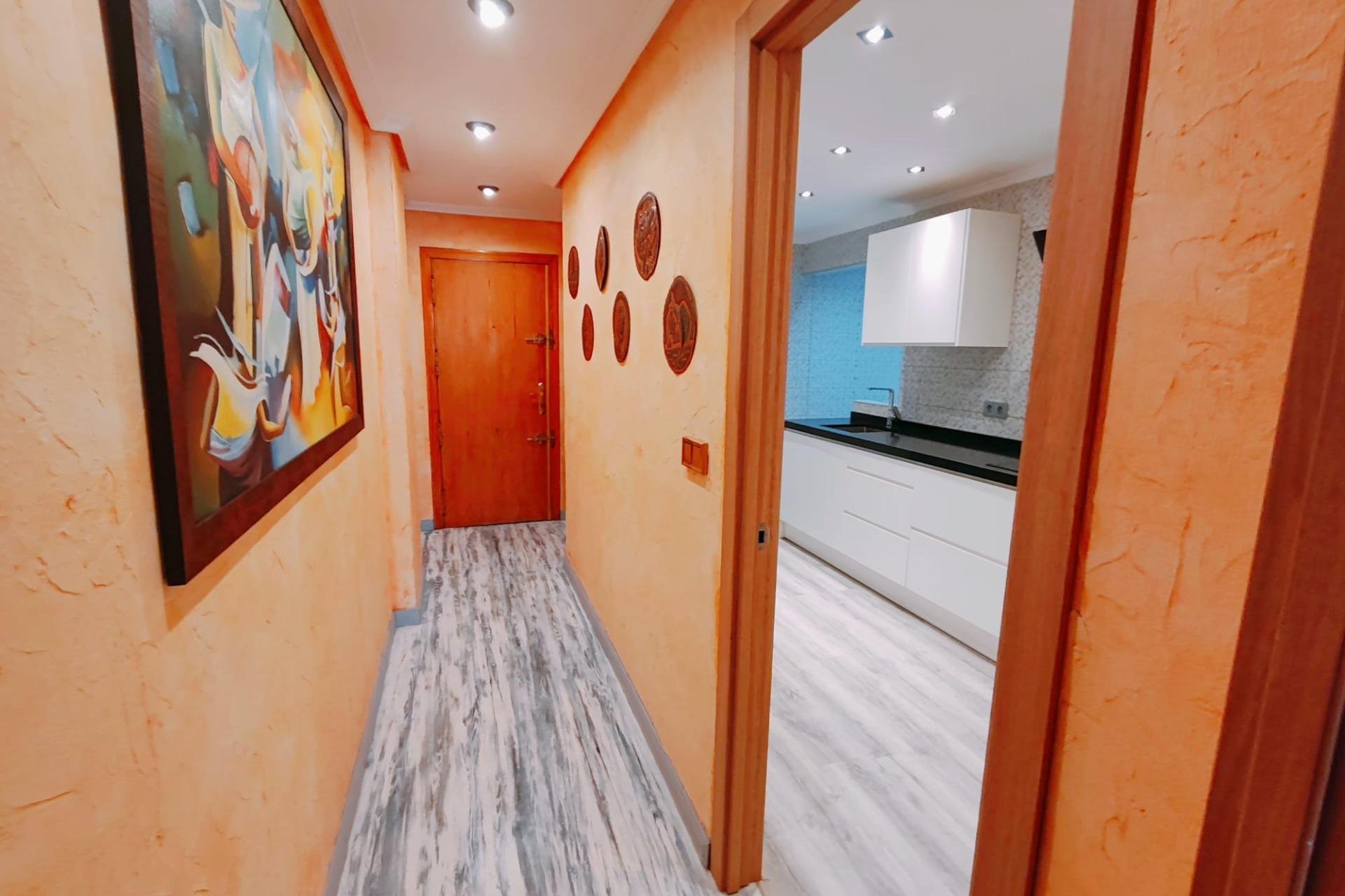 Herverkoop - Appartement -
Torrevieja - Acequion
