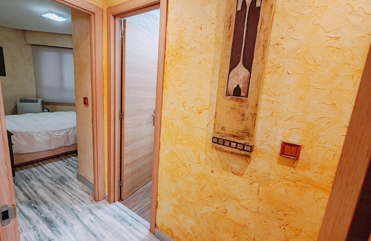 Herverkoop - Appartement -
Torrevieja - Acequion