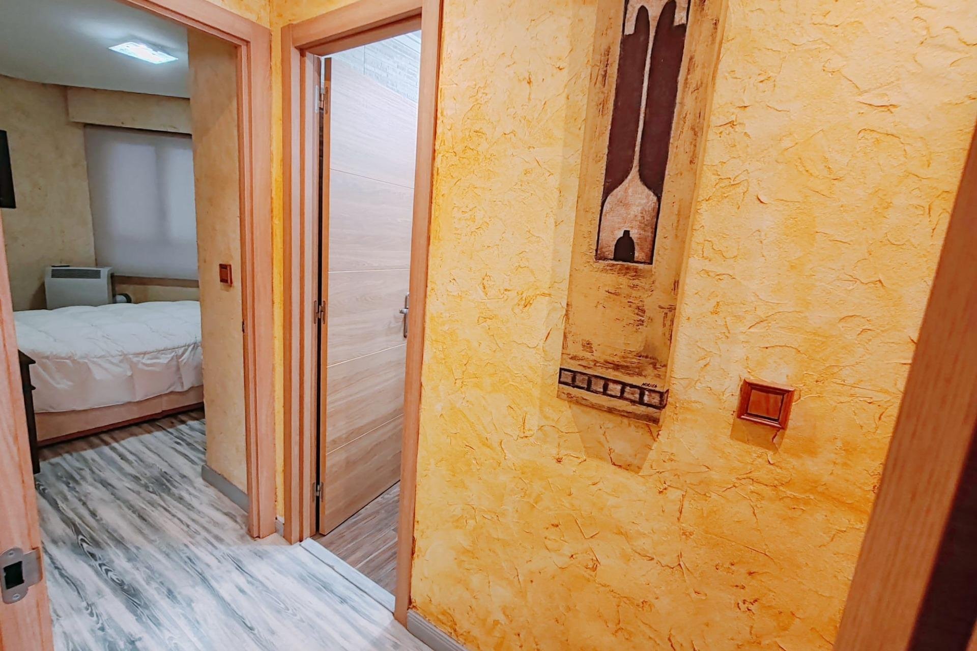 Herverkoop - Appartement -
Torrevieja - Acequion