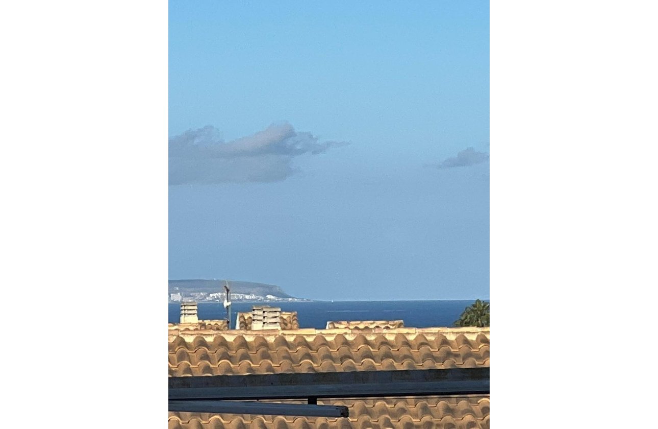 Herverkoop - Appartement -
Torrevieja - Aguas Nuevas