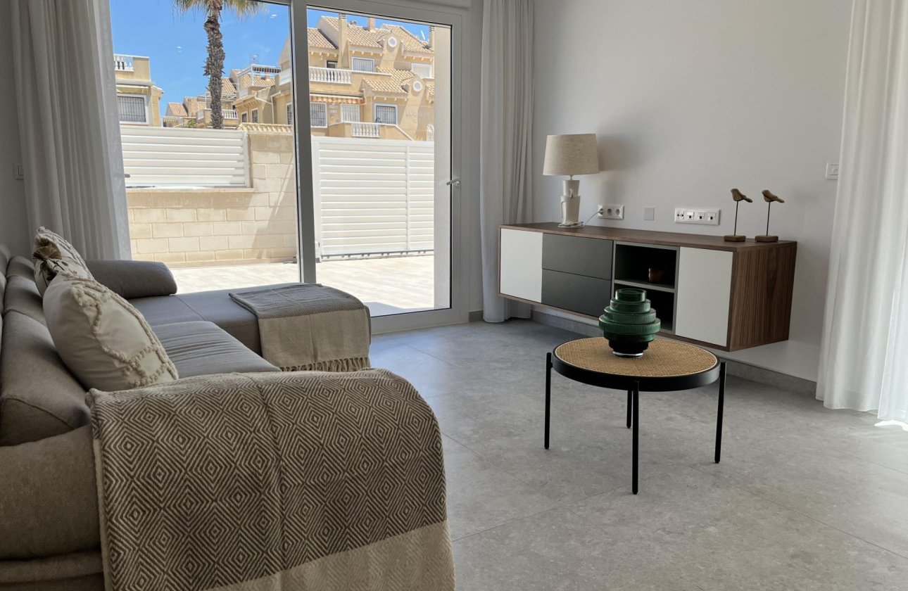 Herverkoop - Appartement -
Torrevieja - Aguas Nuevas