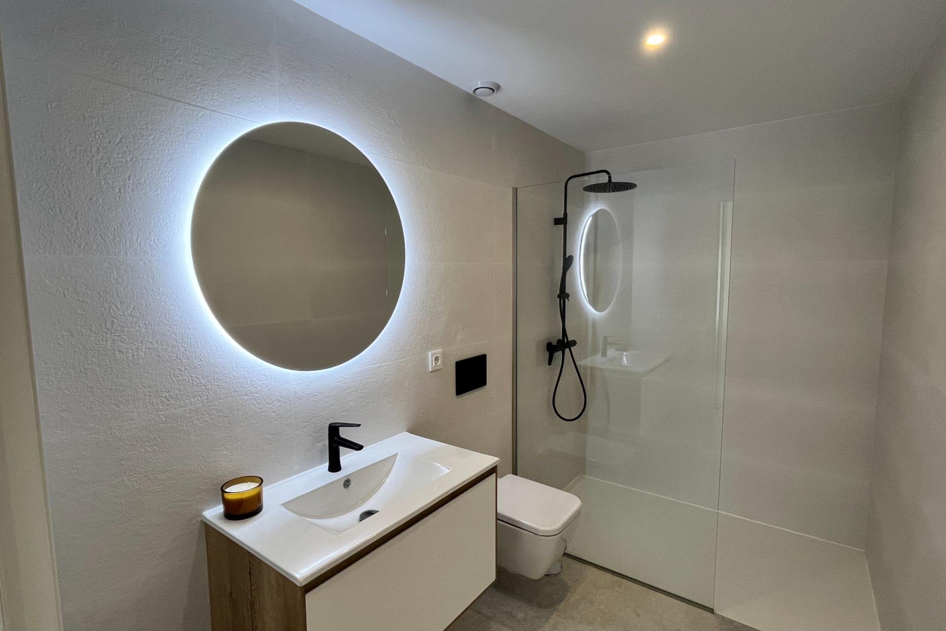 Herverkoop - Appartement -
Torrevieja - Aguas Nuevas