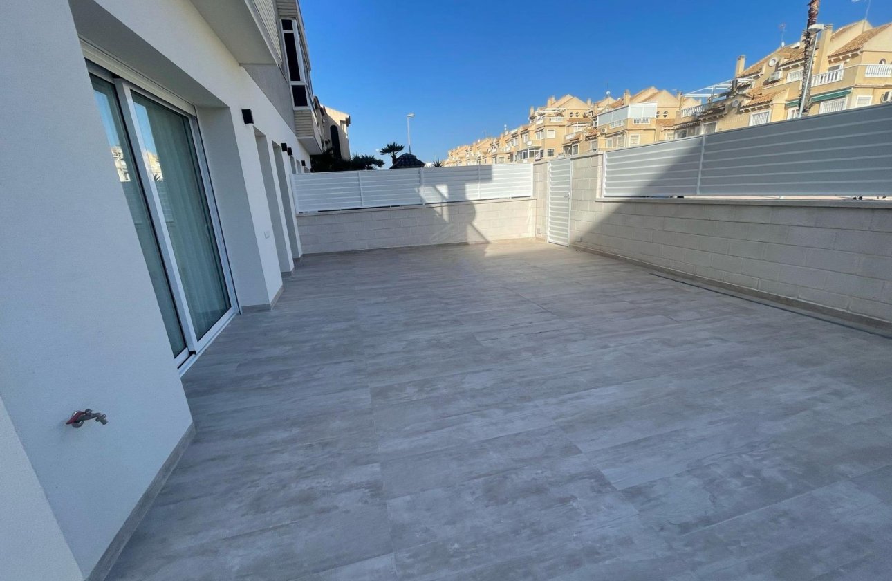 Herverkoop - Appartement -
Torrevieja - Aguas Nuevas