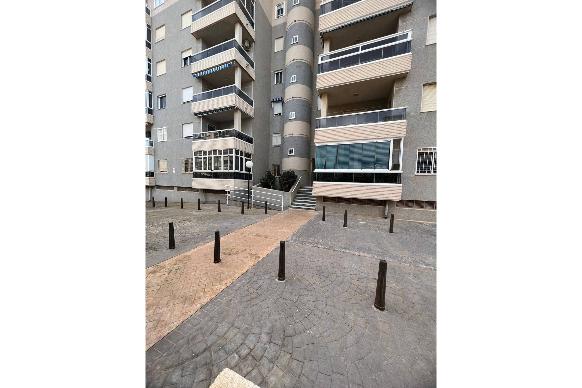 Herverkoop - Appartement -
Torrevieja - Aguas Nuevas