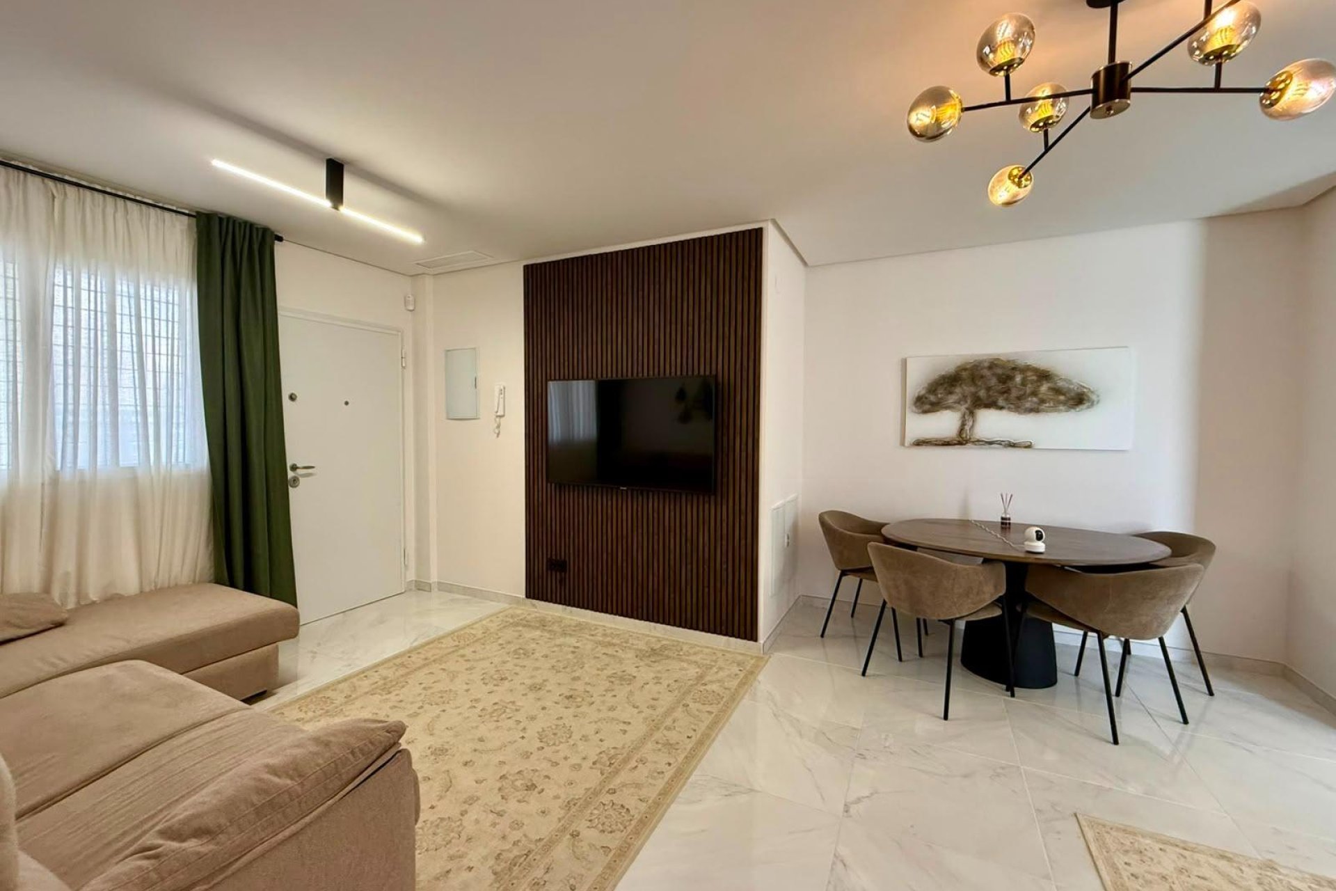 Herverkoop - Appartement -
Torrevieja - Aguas Nuevas