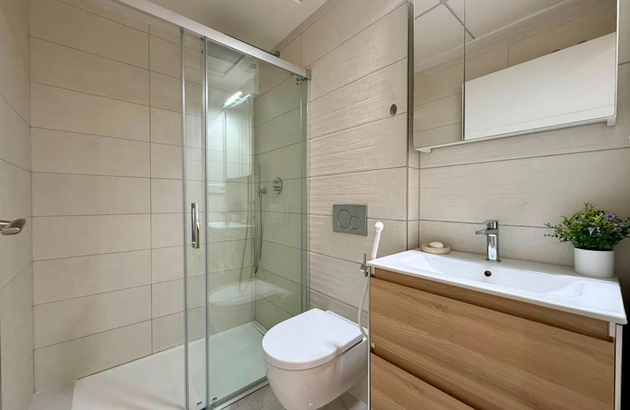 Herverkoop - Appartement -
Torrevieja - Aguas Nuevas