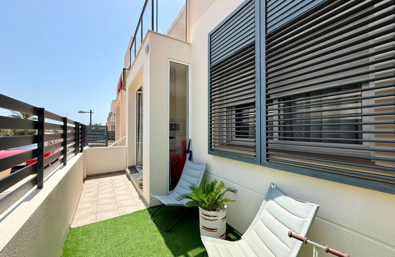 Herverkoop - Appartement -
Torrevieja - Aguas Nuevas