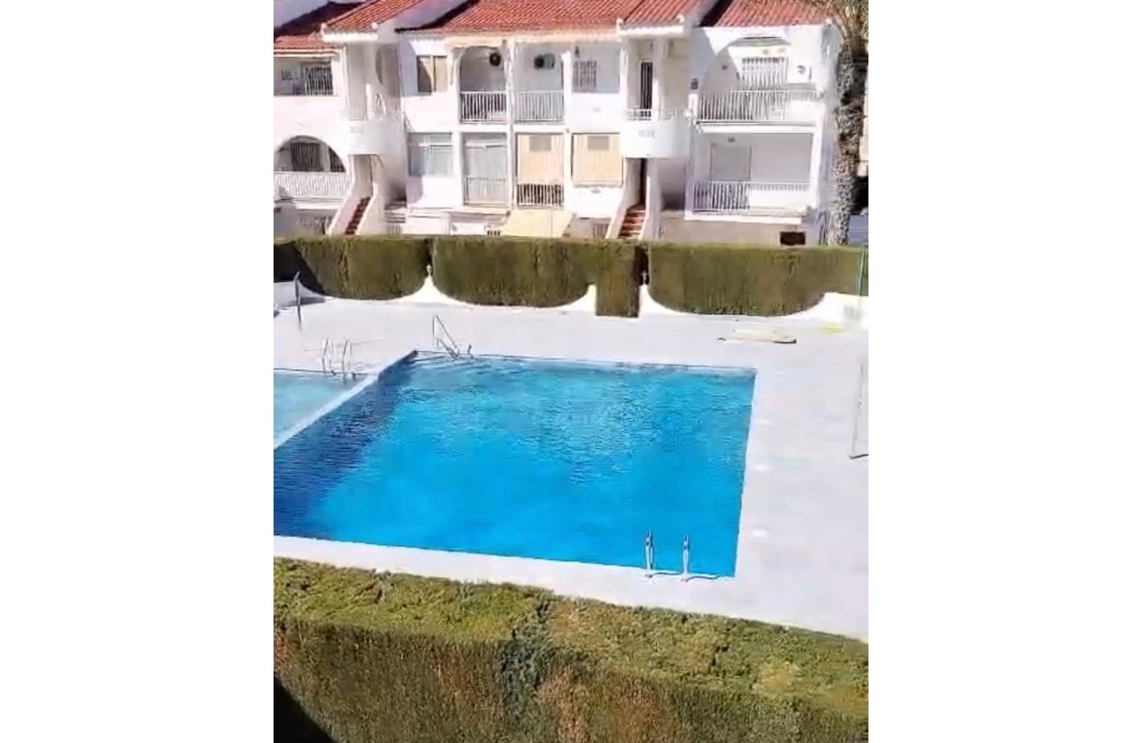 Herverkoop - Appartement -
Torrevieja - Cabo Cervera