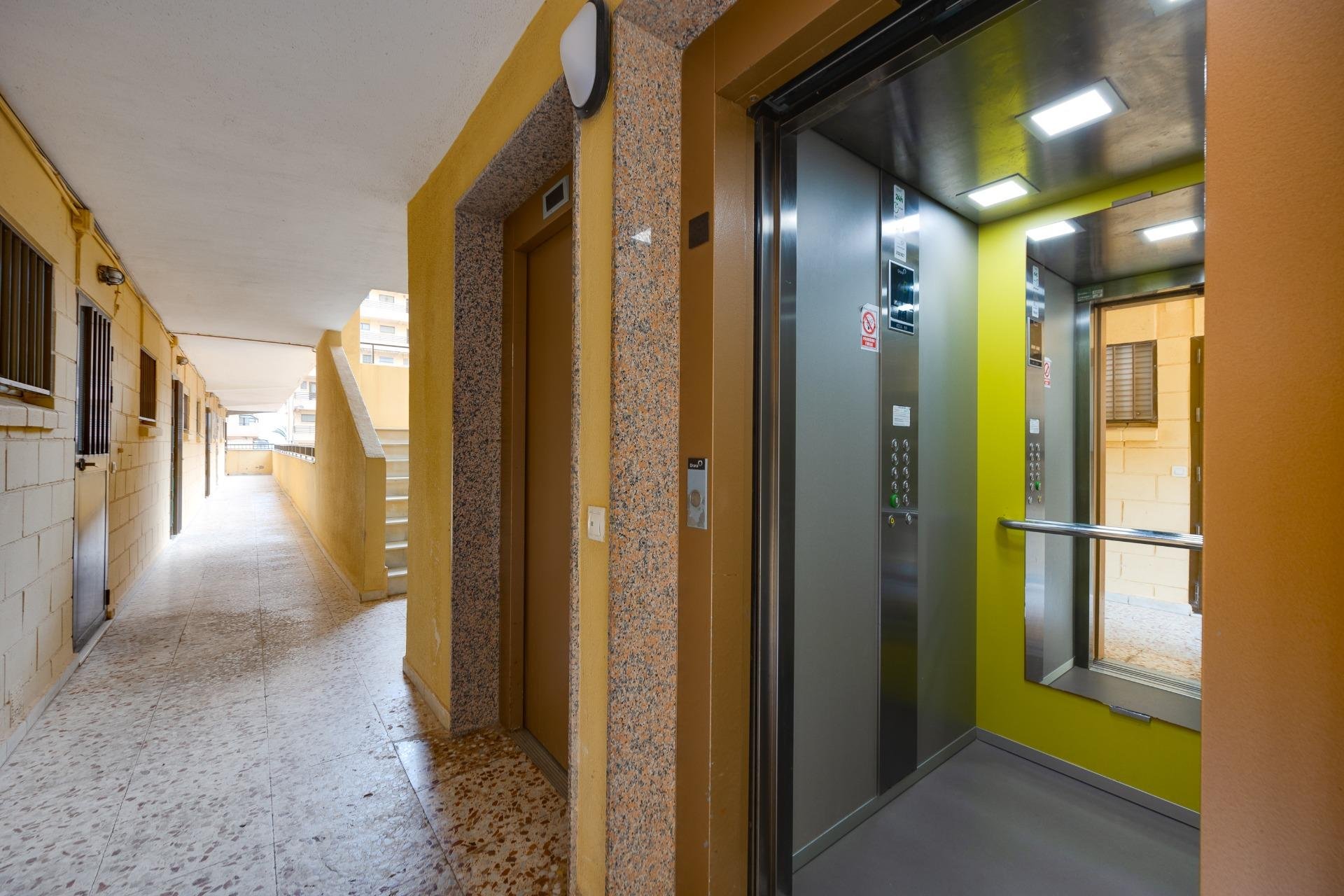 Herverkoop - Appartement -
Torrevieja - Cabo Cervera