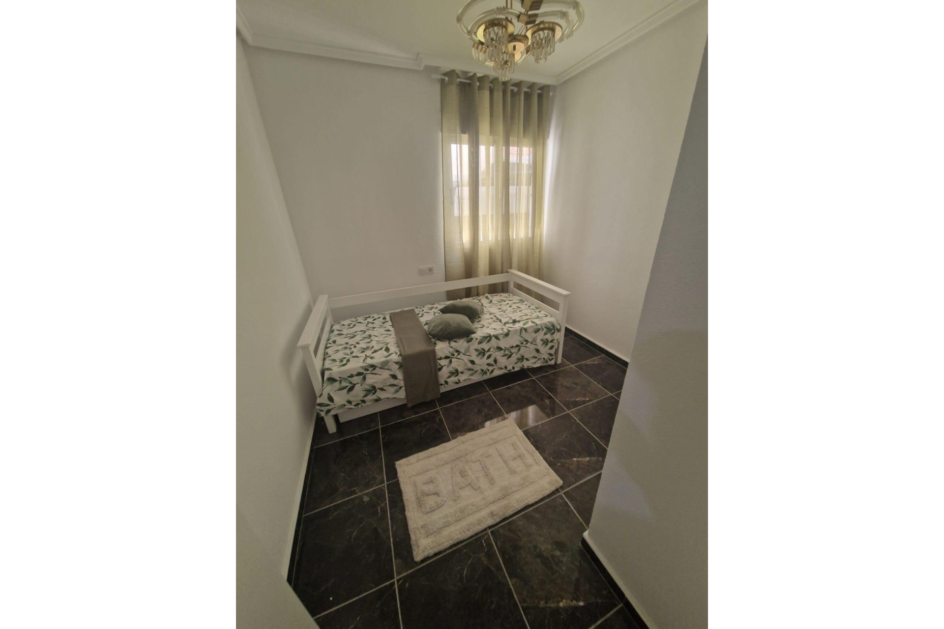 Herverkoop - Appartement -
Torrevieja - Centro - Muelle Pesquero