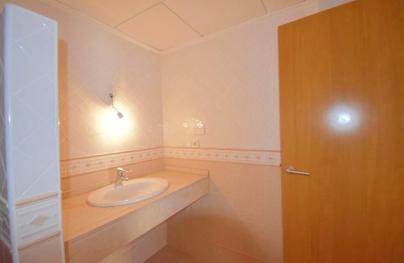 Herverkoop - Appartement -
Torrevieja - Centro - Muelle Pesquero