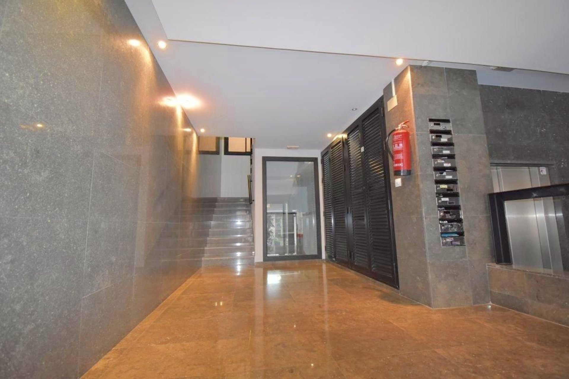 Herverkoop - Appartement -
Torrevieja - Centro - Muelle Pesquero