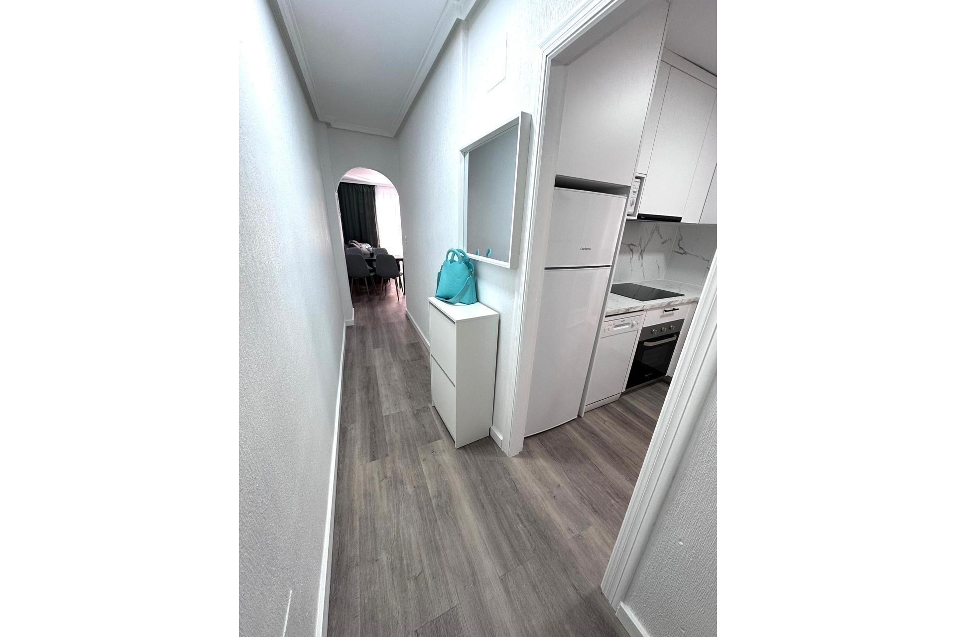 Herverkoop - Appartement -
Torrevieja - Centro - Muelle Pesquero