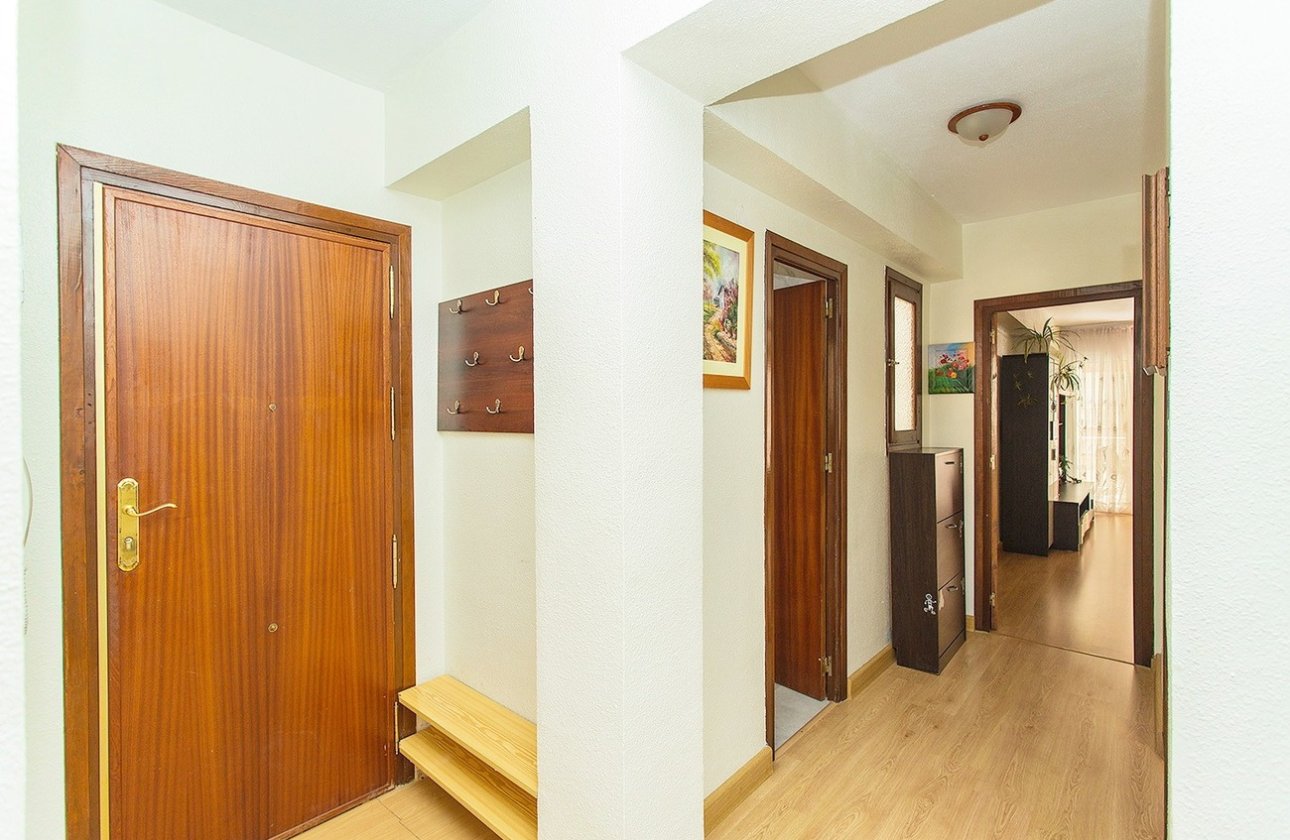 Herverkoop - Appartement -
Torrevieja - Centro-Muelle Pesquero