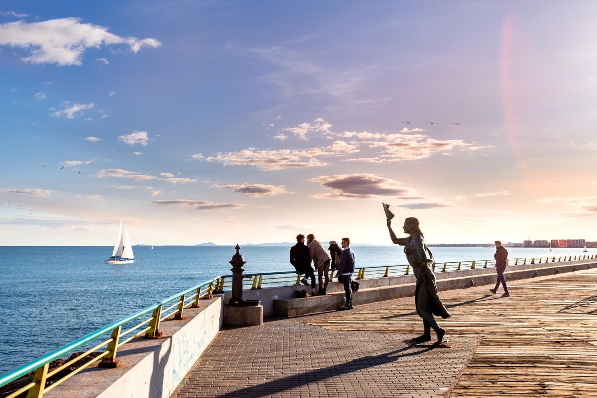 Herverkoop - Appartement -
Torrevieja - Centro - Muelle Pesquero