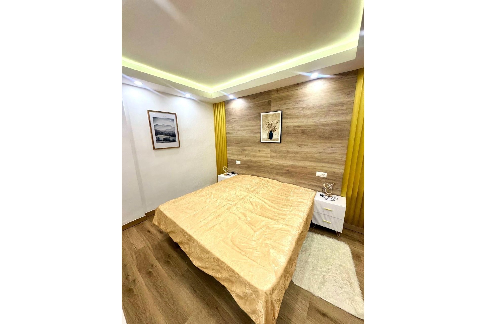 Herverkoop - Appartement -
Torrevieja - Centro - Muelle Pesquero