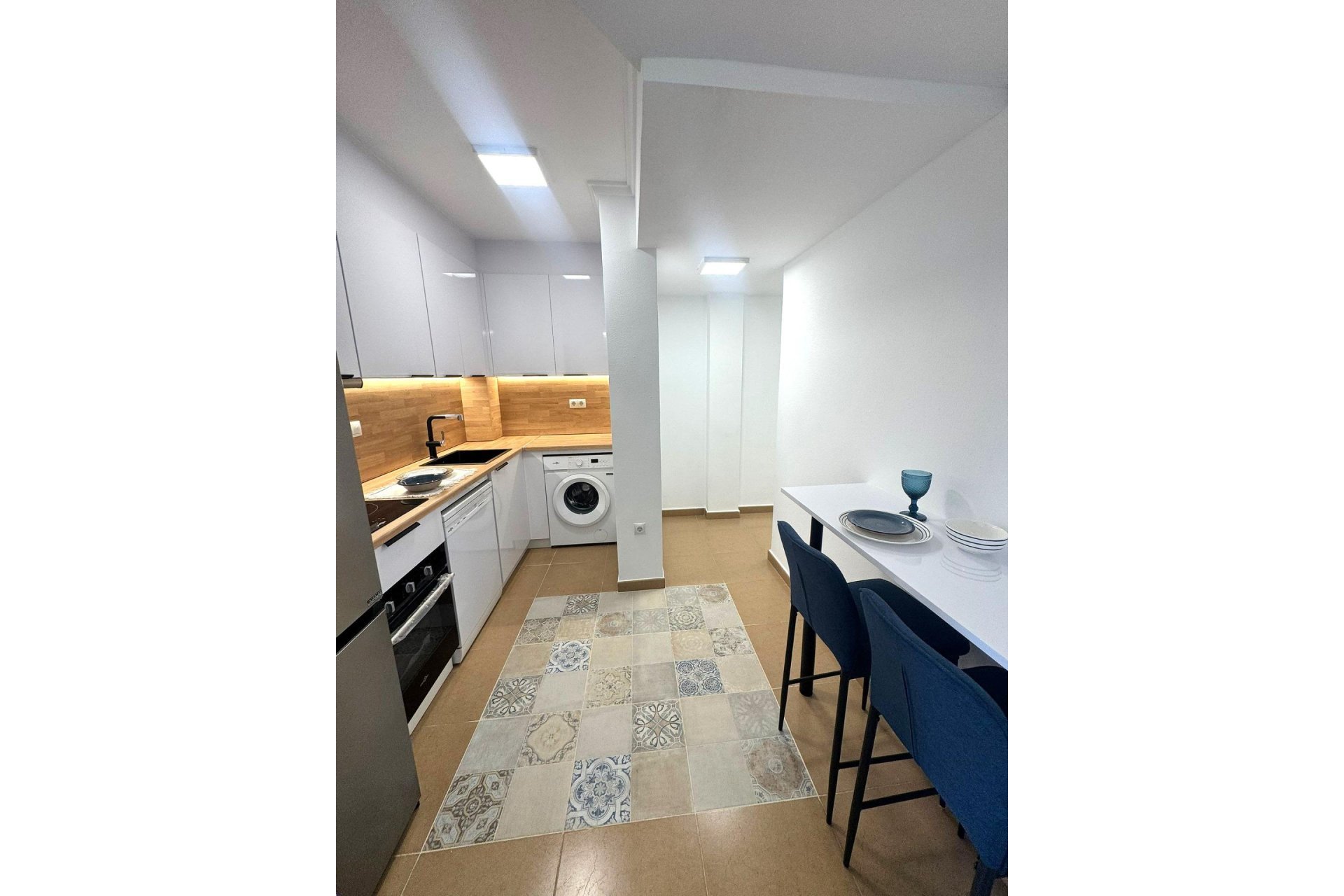 Herverkoop - Appartement -
Torrevieja - Centro - Muelle Pesquero